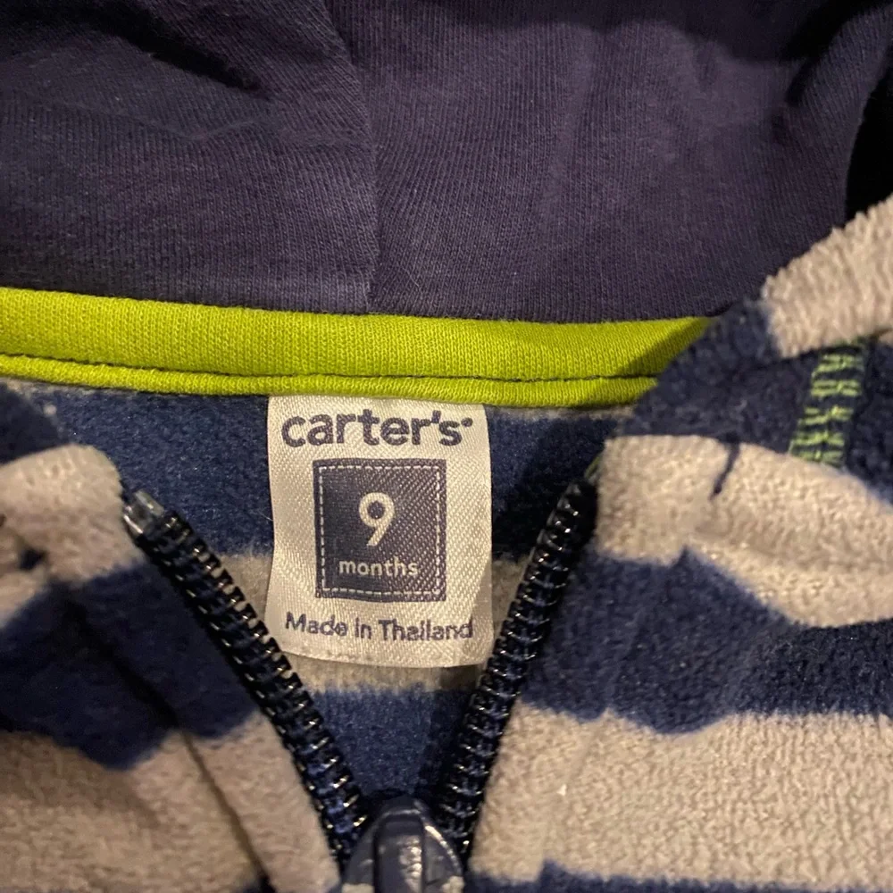 Carters Bundle - 2 Hoodies Navy Stripes and Dino - 9 months